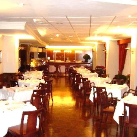 Don Curro Otel 3*