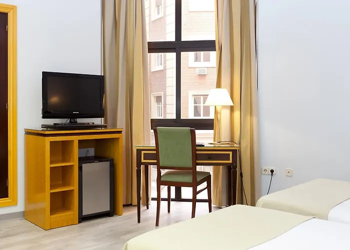 Don Curro Hotel