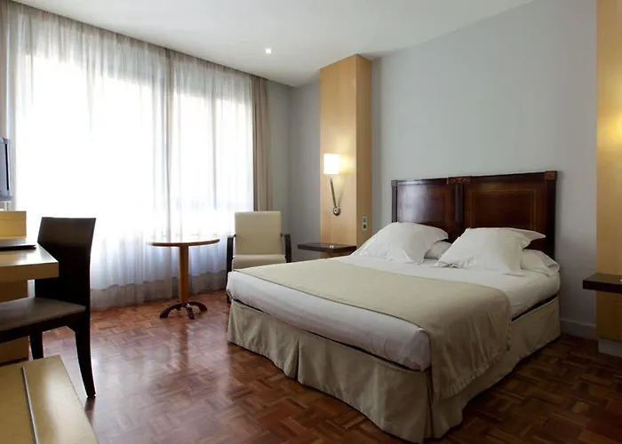Don Curro Hotel 3*