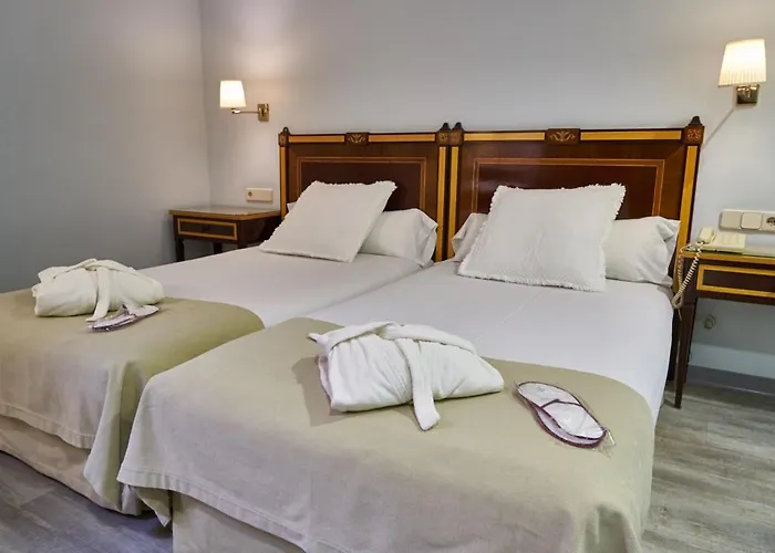 Don Curro Hotel 3*