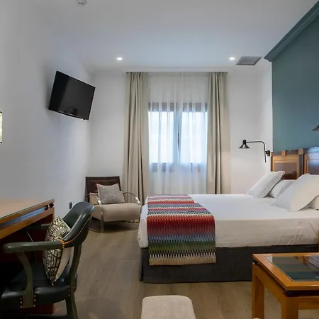 Hotel Don Curro