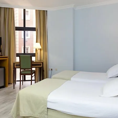 Don Curro Hotel 3*