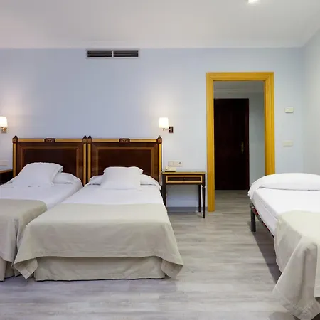 Don Curro Hotel 3*