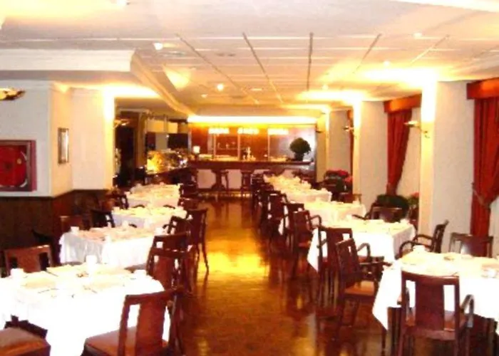 邓卡罗酒店 酒店 3*