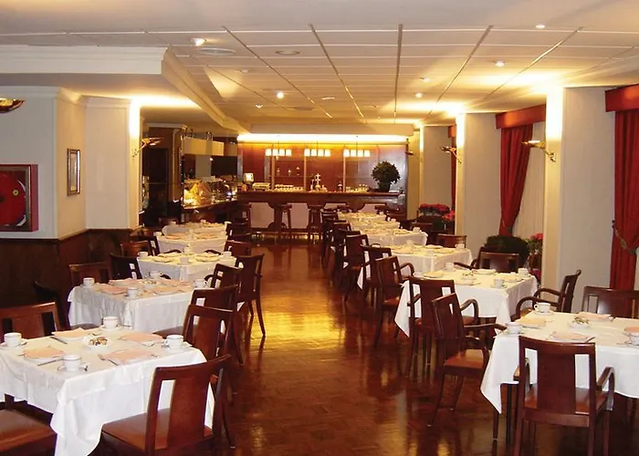 邓卡罗酒店 酒店 3*