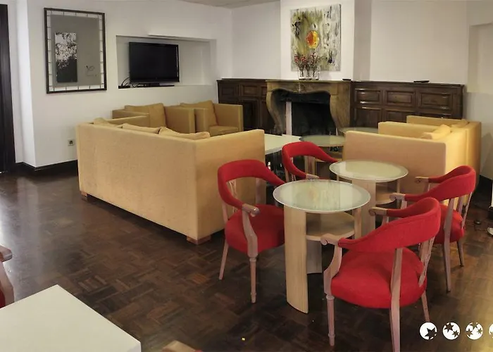 邓卡罗酒店 酒店