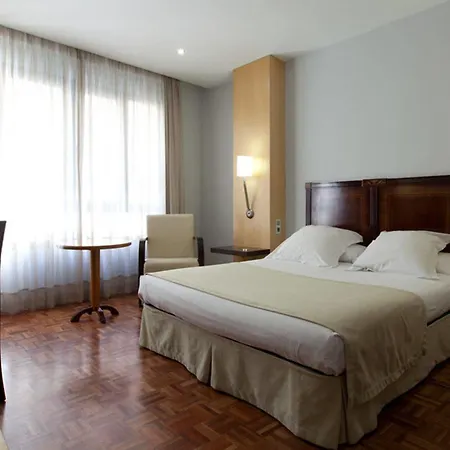 Don Curro Hotel 3*